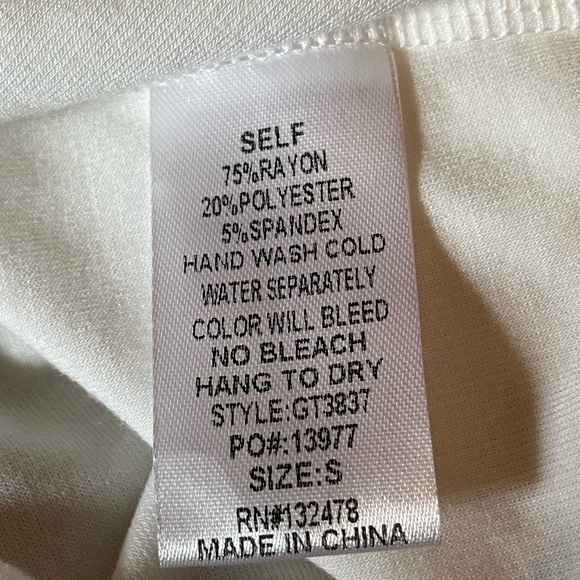 Adelaide ruched puff sleeve crop top - Picture 5 of 7